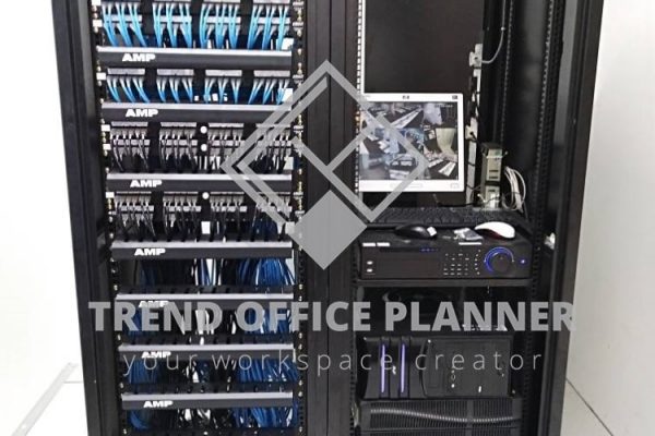 server rack set up-min